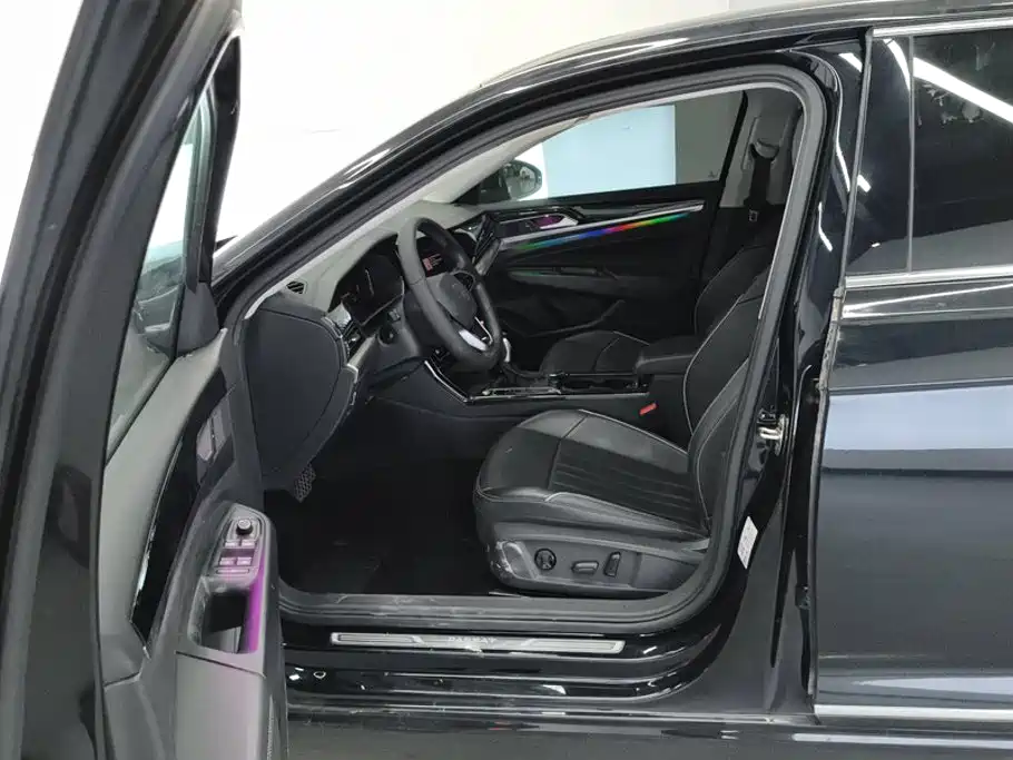 Volkswagen Passat — фото 9