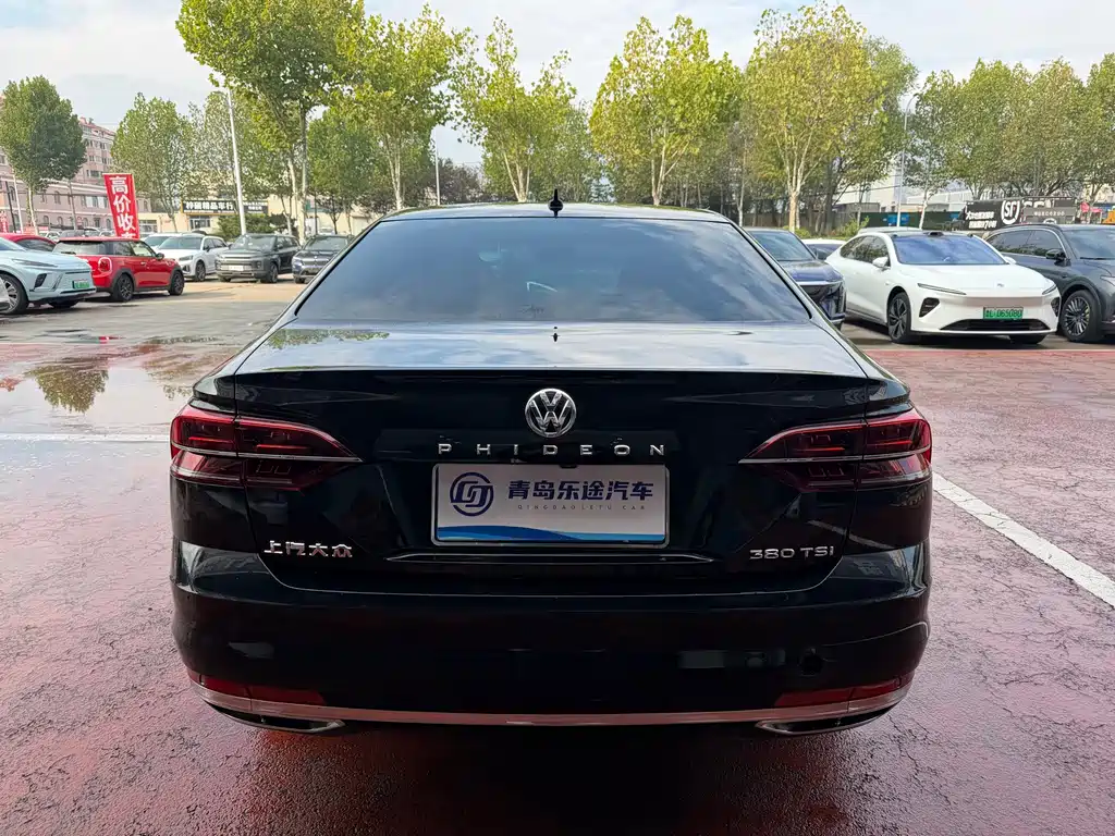 Volkswagen Phideon — фото 5