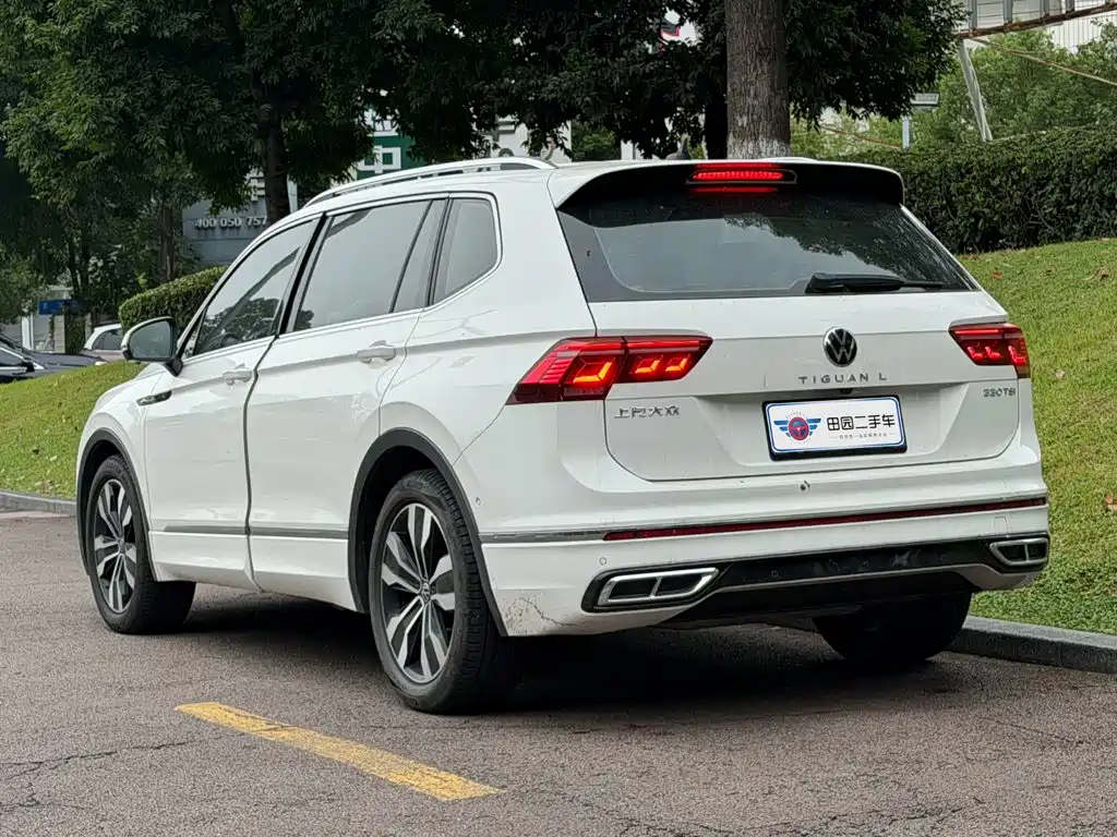 Volkswagen Tiguan L — фото 4