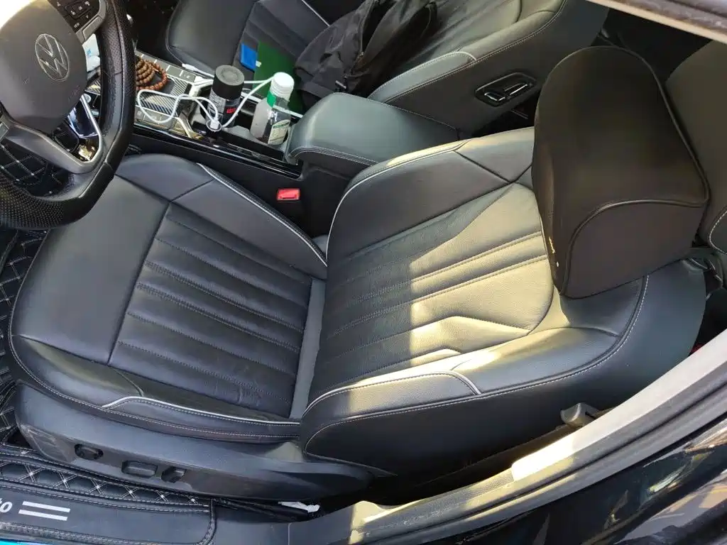 Volkswagen Passat — фото 16