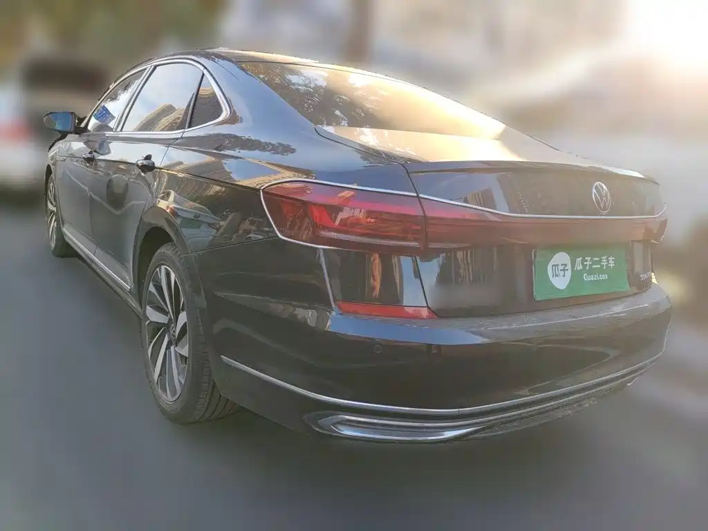 Volkswagen Passat — фото 4