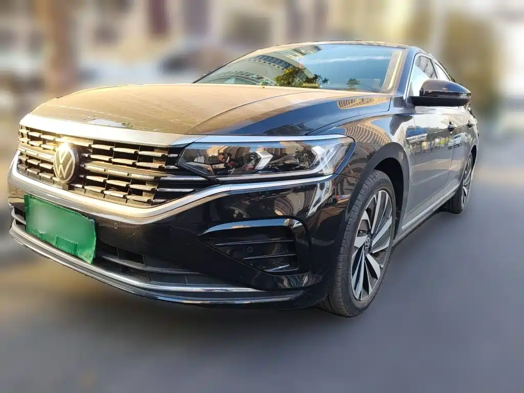 Volkswagen Passat — фото 1