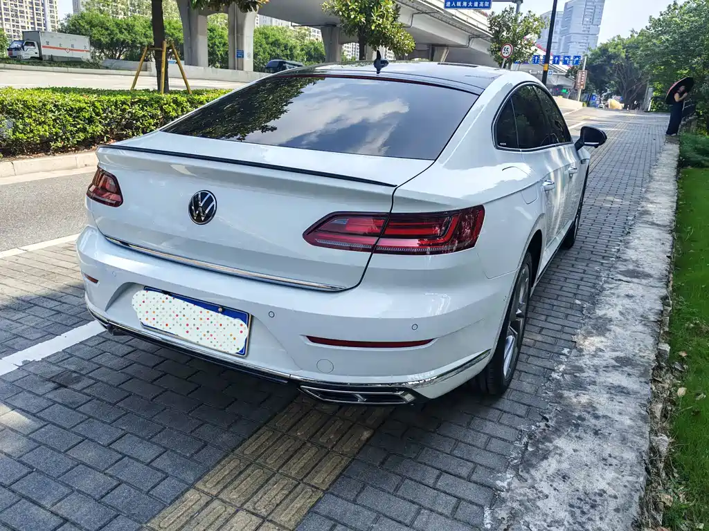 Volkswagen CC — фото 6
