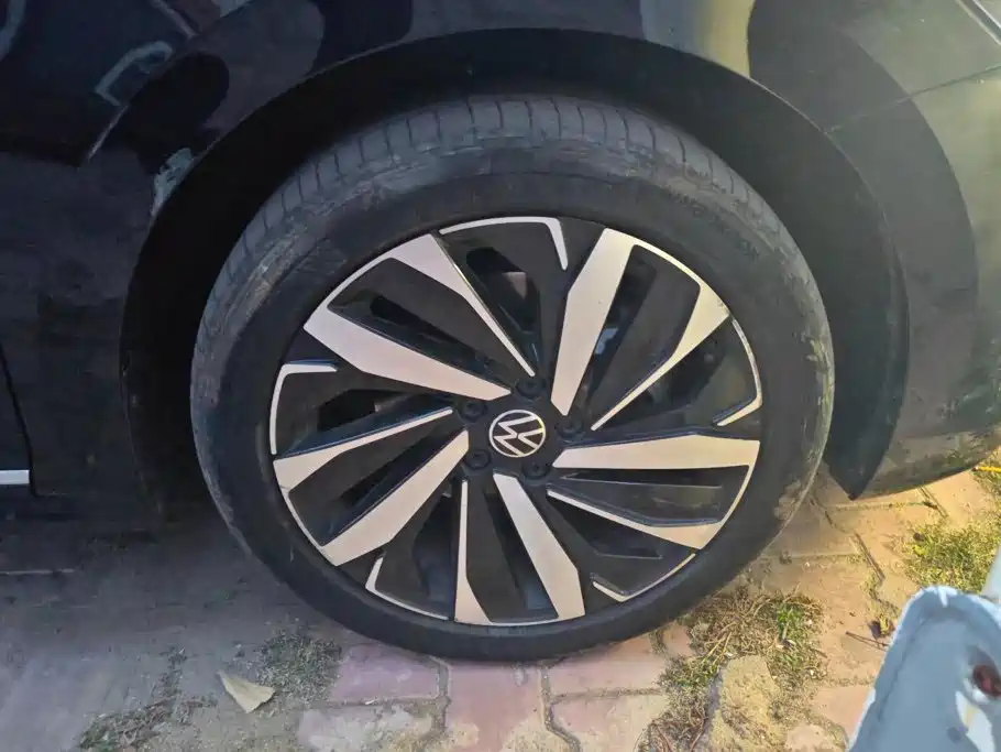 Volkswagen Passat — фото 6