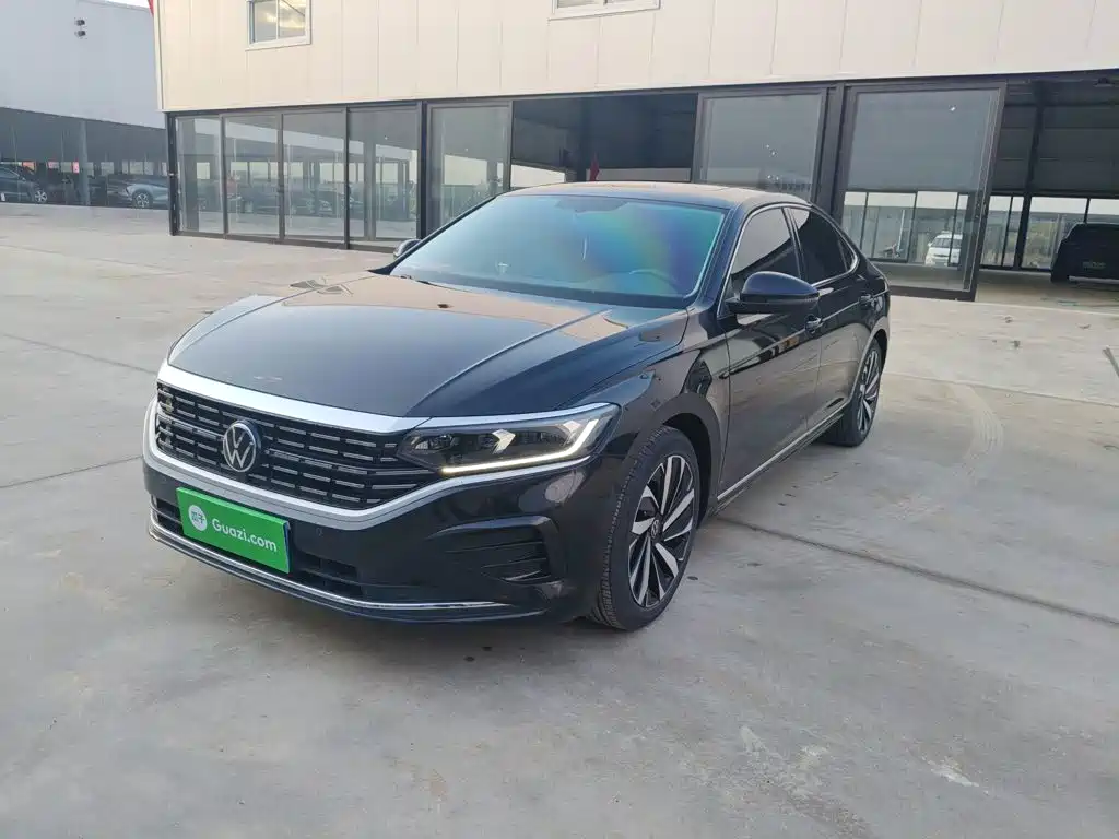 Volkswagen Passat — фото 14