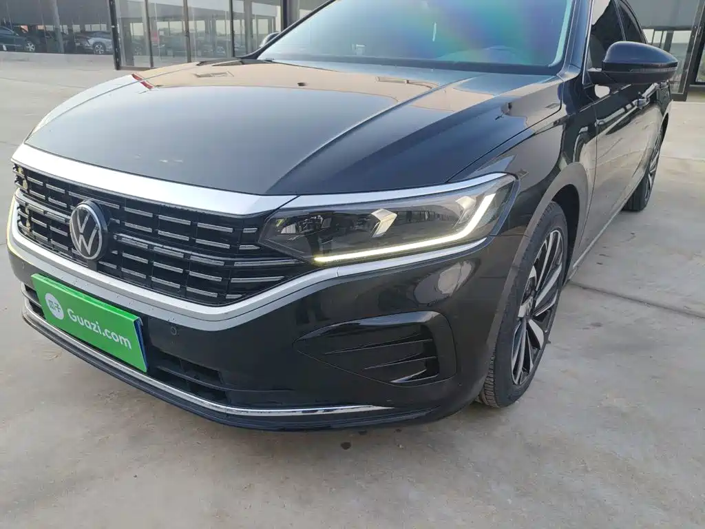 Volkswagen Passat — фото 15