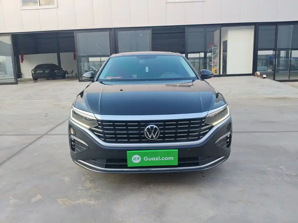 Volkswagen Passat — фото 17