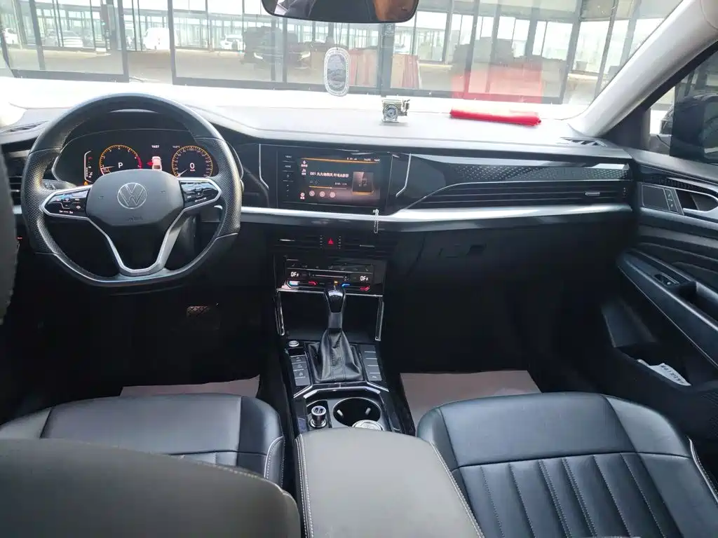 Volkswagen Passat — фото 10