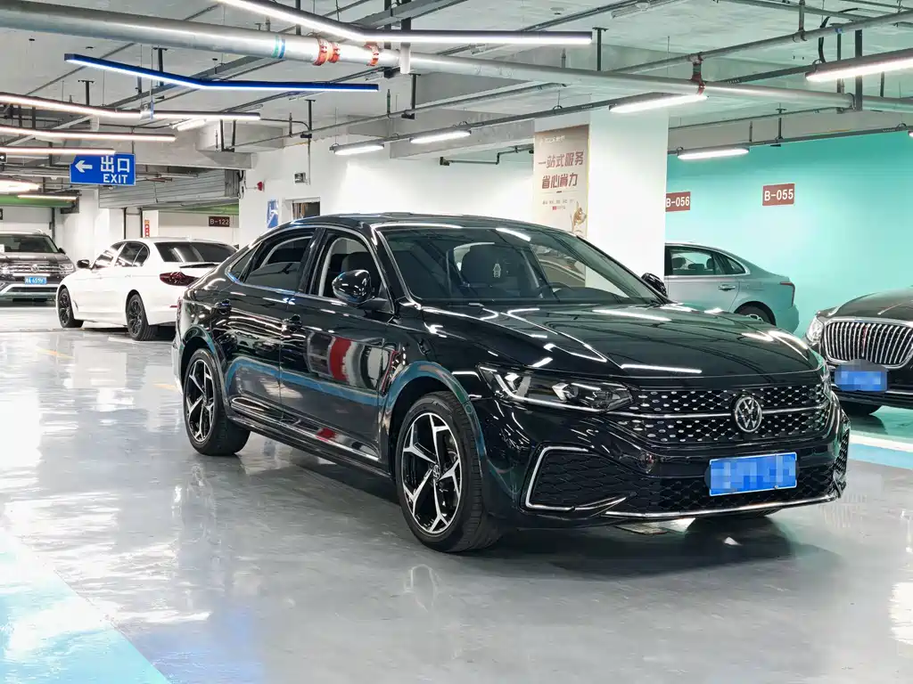 Volkswagen Passat — фото 3
