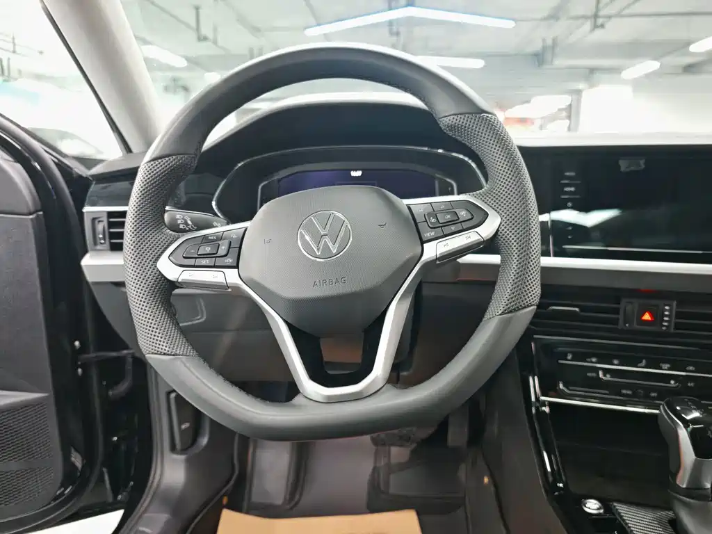 Volkswagen Passat — фото 9