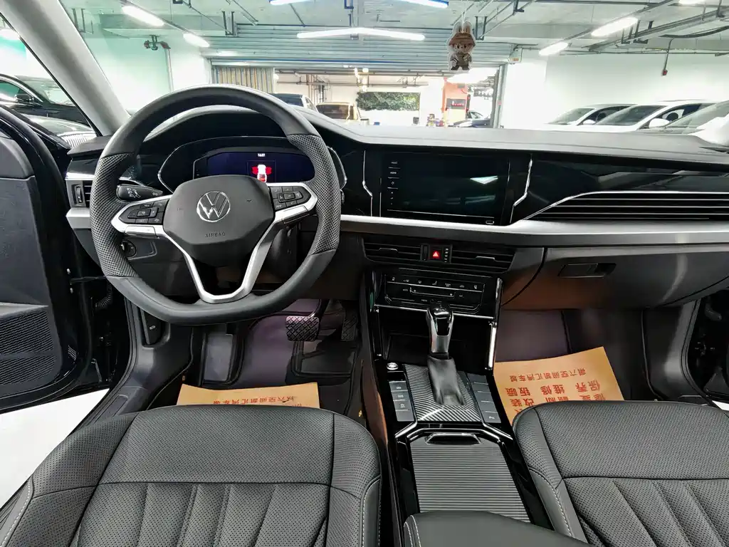 Volkswagen Passat — фото 10