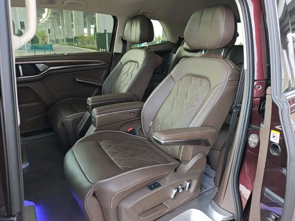 Volkswagen Viloran — фото 16