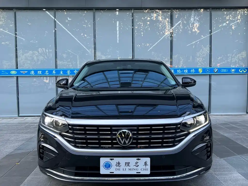 Volkswagen Passat — фото 3