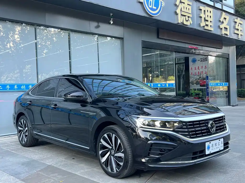 Volkswagen Passat — фото 4