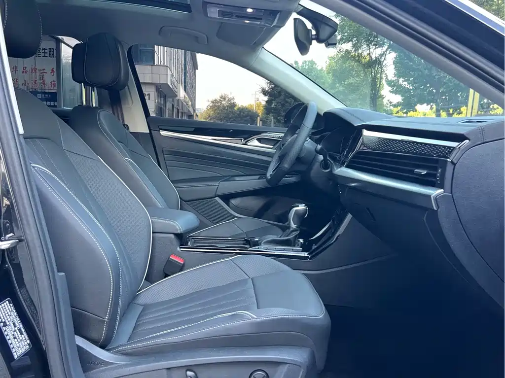 Volkswagen Passat — фото 9