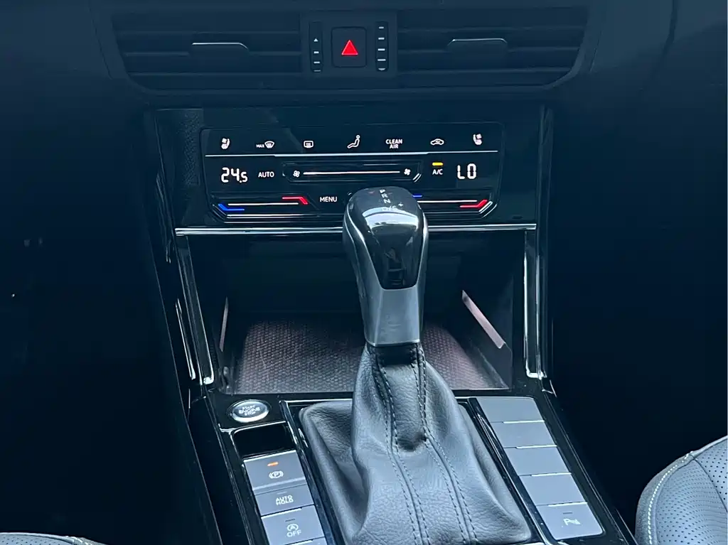Volkswagen Passat — фото 10
