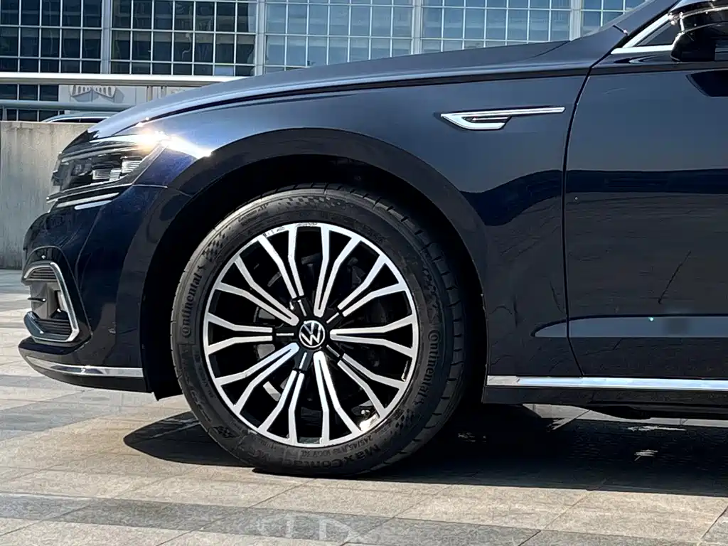 Volkswagen Phideon — фото 8