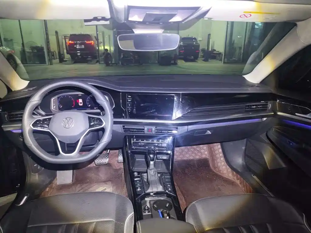 Volkswagen Passat — фото 6