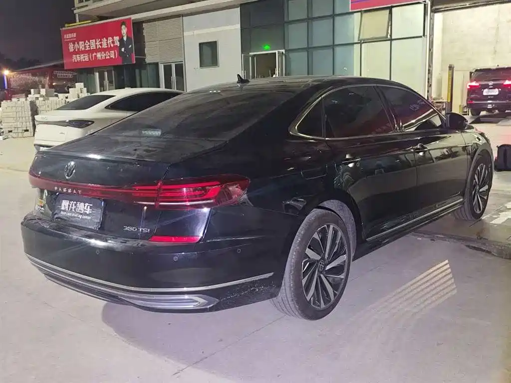 Volkswagen Passat — фото 9