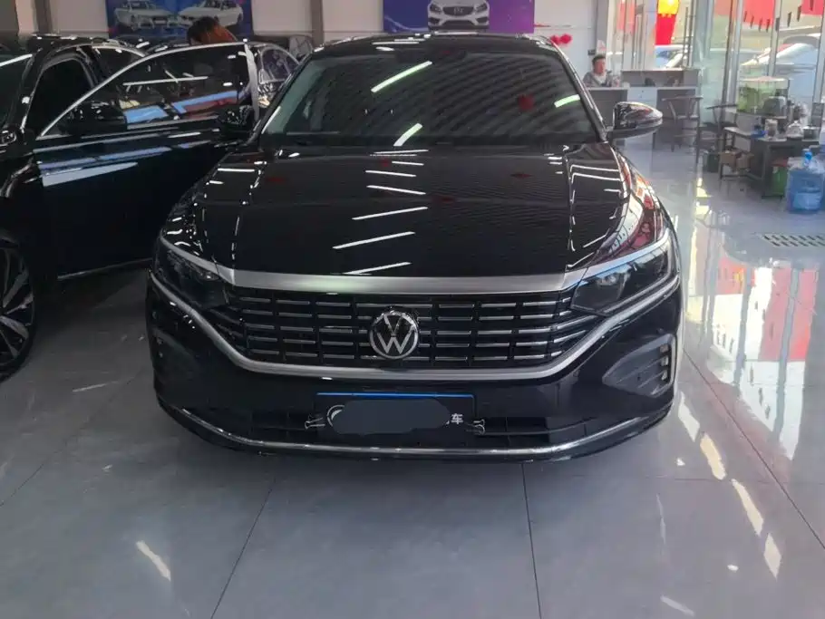 Volkswagen Passat — фото 2