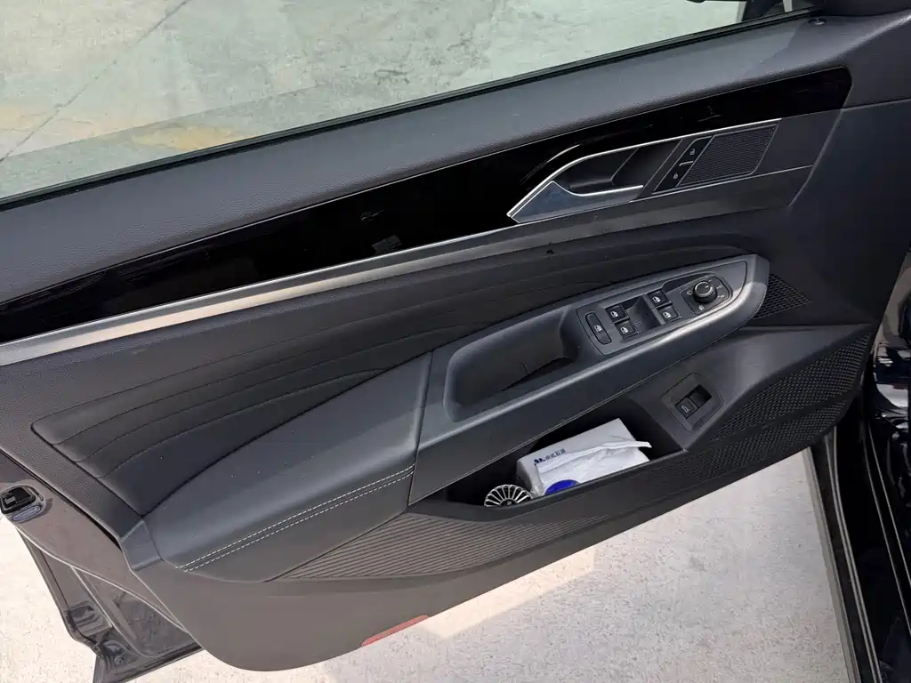 Volkswagen Passat — фото 6