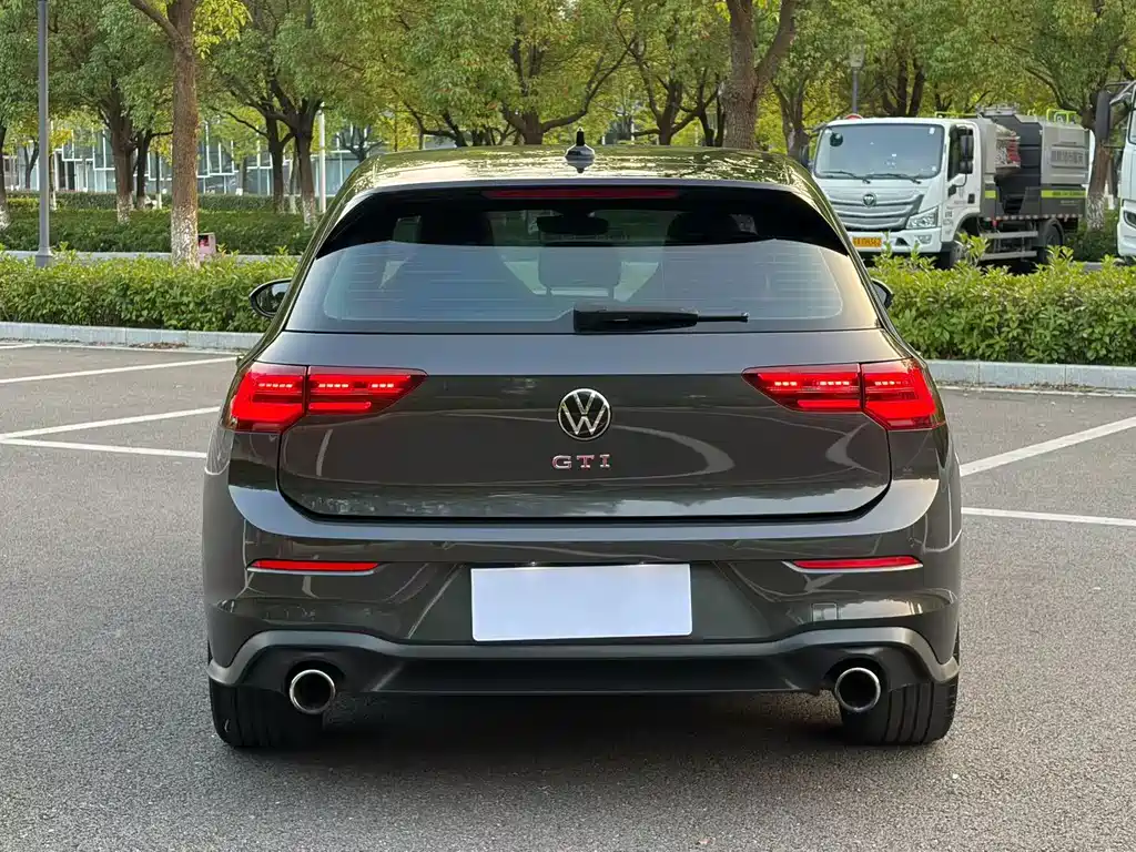 Volkswagen Golf GTI — фото 4