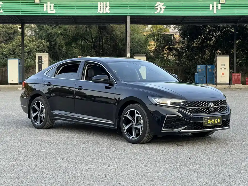 Volkswagen Passat — фото 3