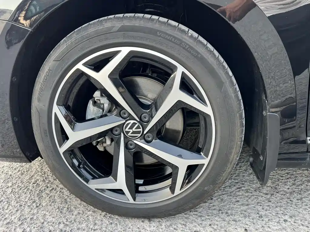 Volkswagen Passat — фото 5