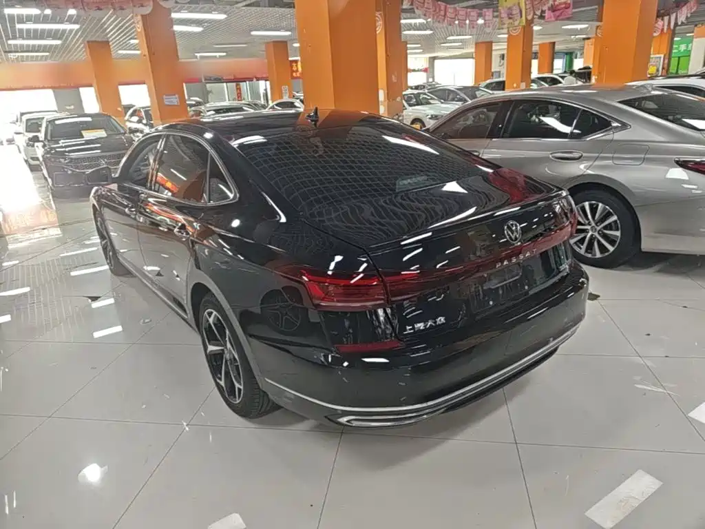 Volkswagen Passat — фото 4