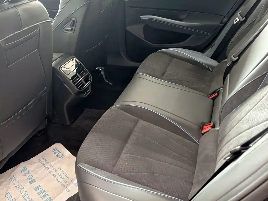 Volkswagen Passat — фото 5
