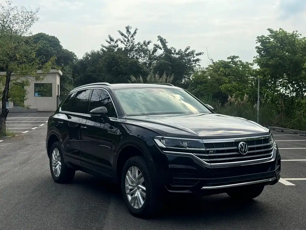 Volkswagen Touareg — фото 3