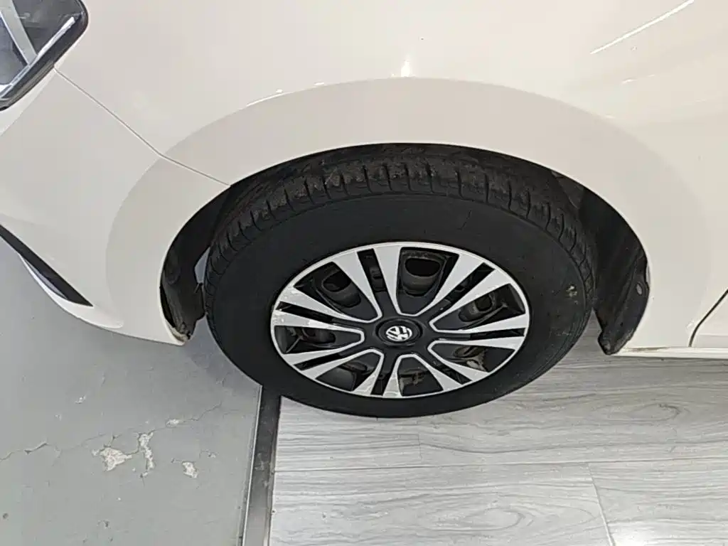 Volkswagen Santana — фото 24