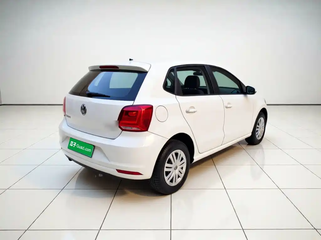 Volkswagen Polo — фото 4