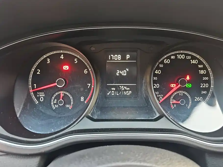 Volkswagen Passat — фото 14