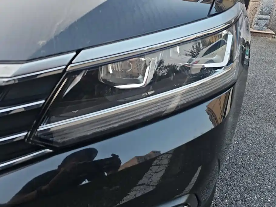 Volkswagen Passat — фото 5