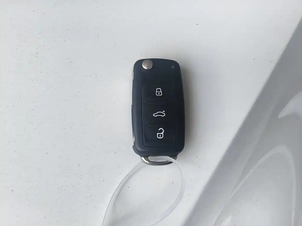 Volkswagen Tiguan — фото 8