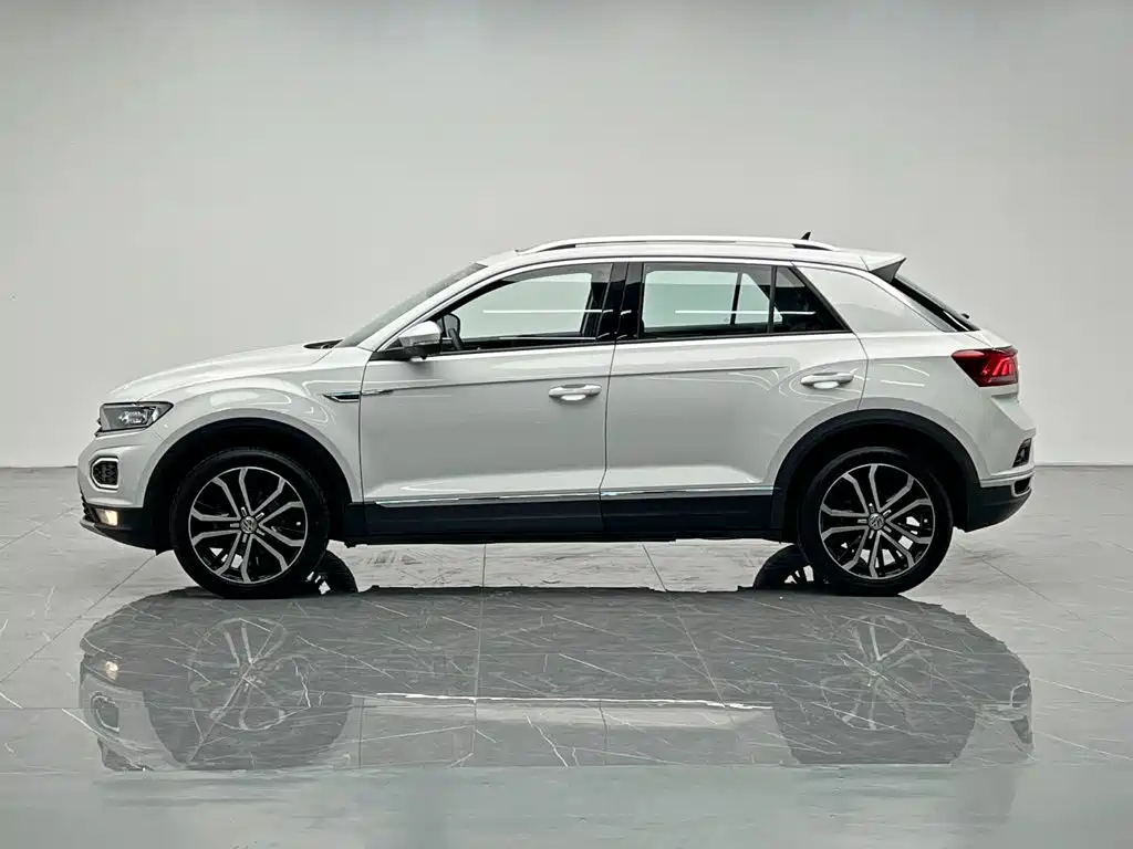 Volkswagen T-Roc — фото 3