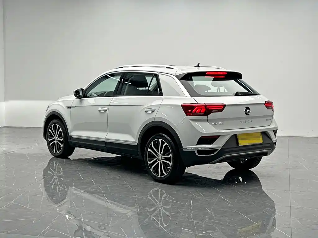 Volkswagen T-Roc — фото 4