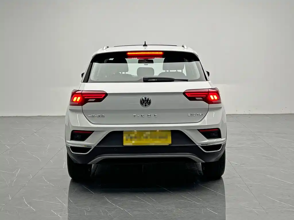Volkswagen T-Roc — фото 5