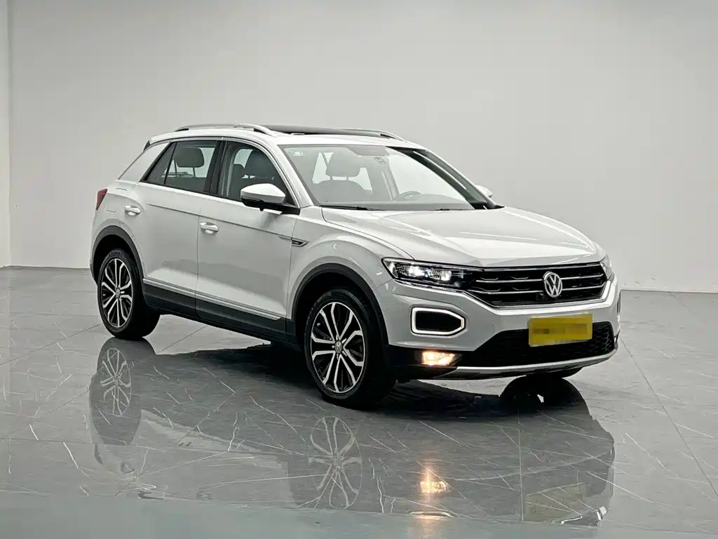 Volkswagen T-Roc — фото 8