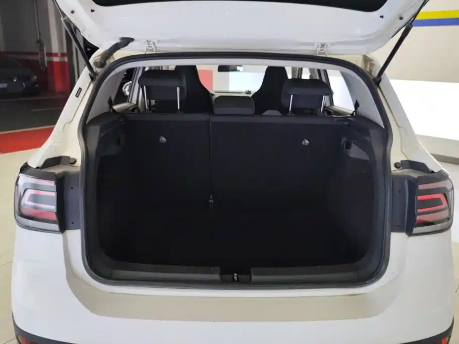 Volkswagen T-Cross — фото 4