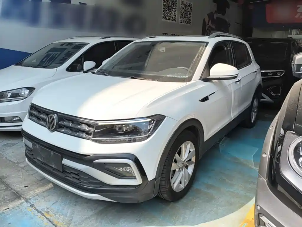 Volkswagen T-Cross — фото 1