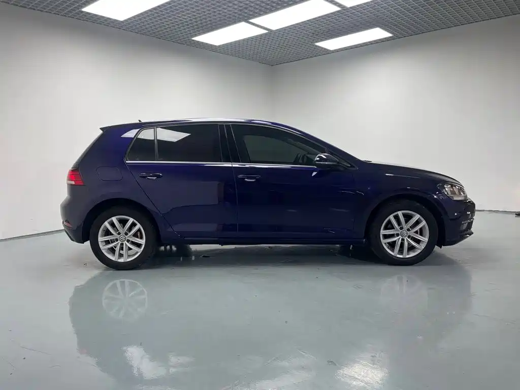 Volkswagen Golf — фото 5