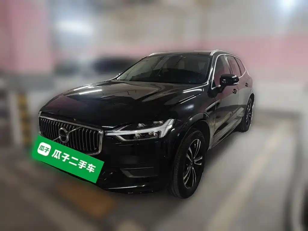 Volvo XC60 — фото 25