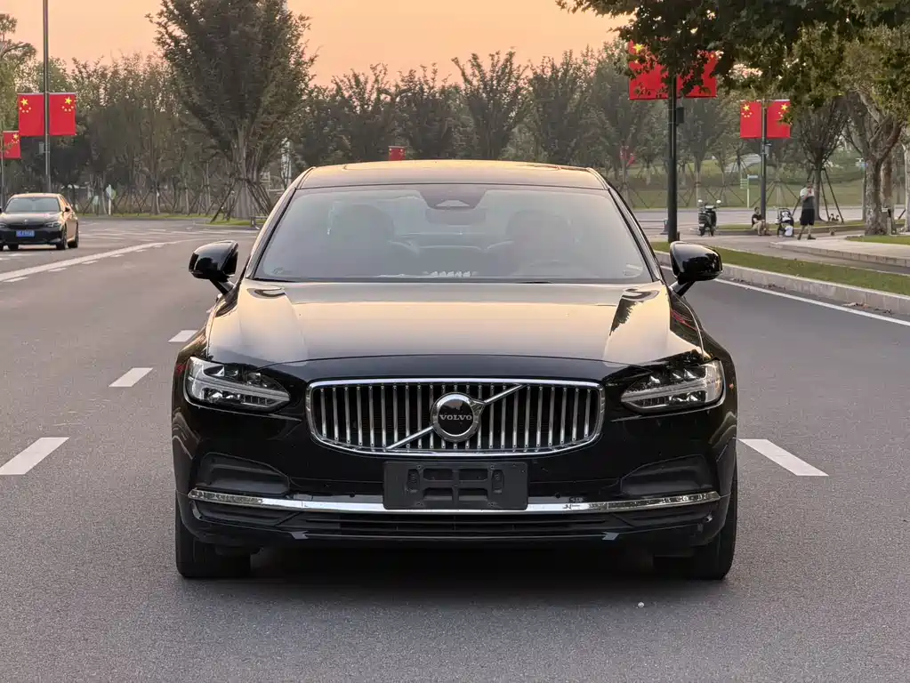 Volvo S90 — фото 2