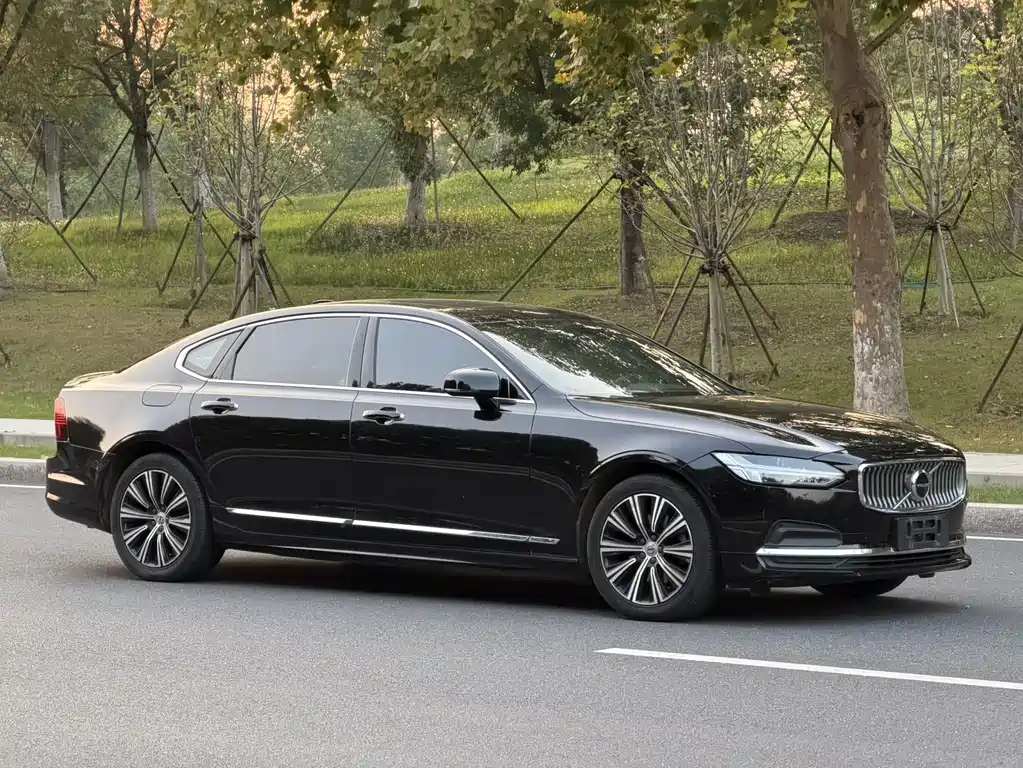 Volvo S90 — фото 3