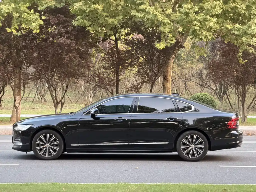 Volvo S90 — фото 10