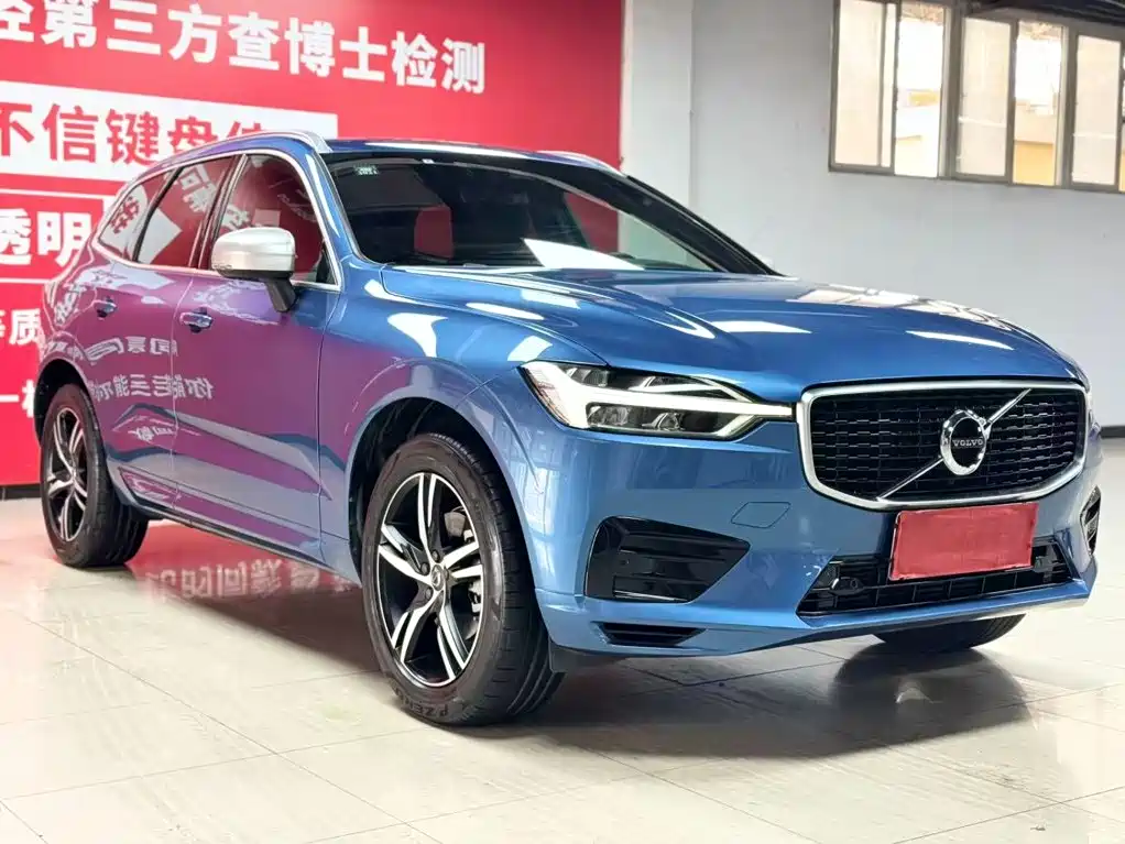 Volvo XC60 — фото 2
