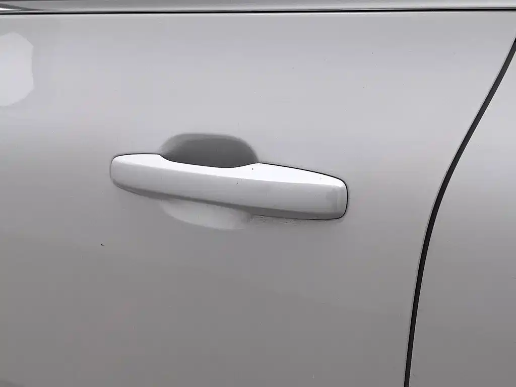 Volvo XC60 — фото 18