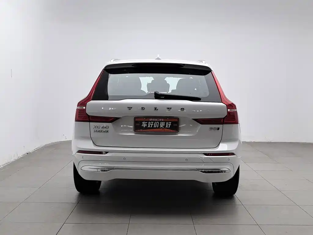 Volvo XC60 — фото 4